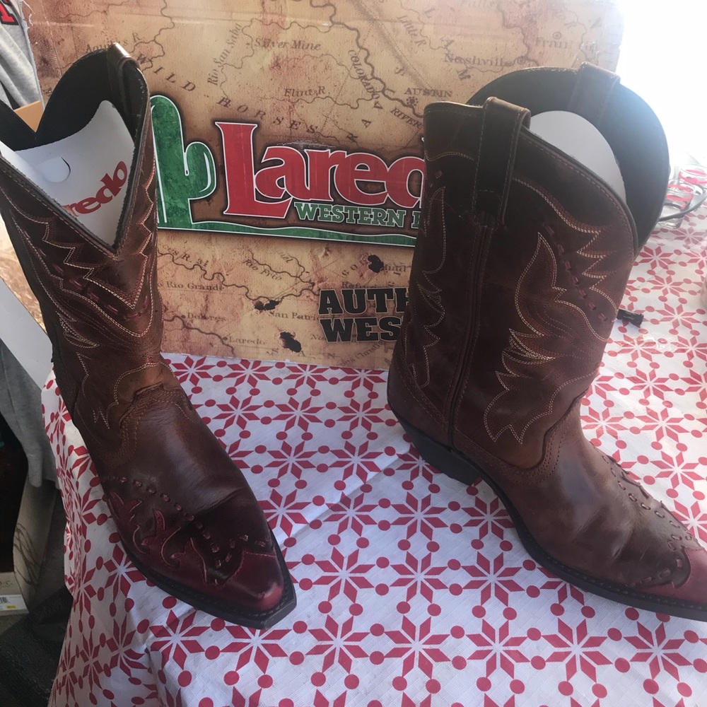 Laredo woman’s 81/2 boots